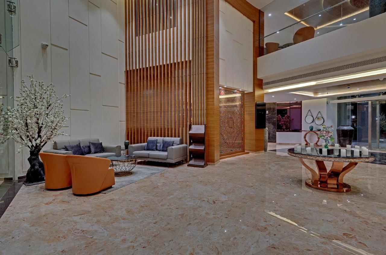 The Fern Royal Farm Resort, Anjar Luaran gambar